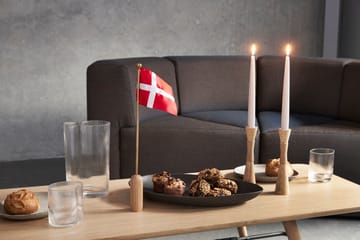 Celebrating Denmark flagg 40 cm - Oak-brass - Andersen Furniture