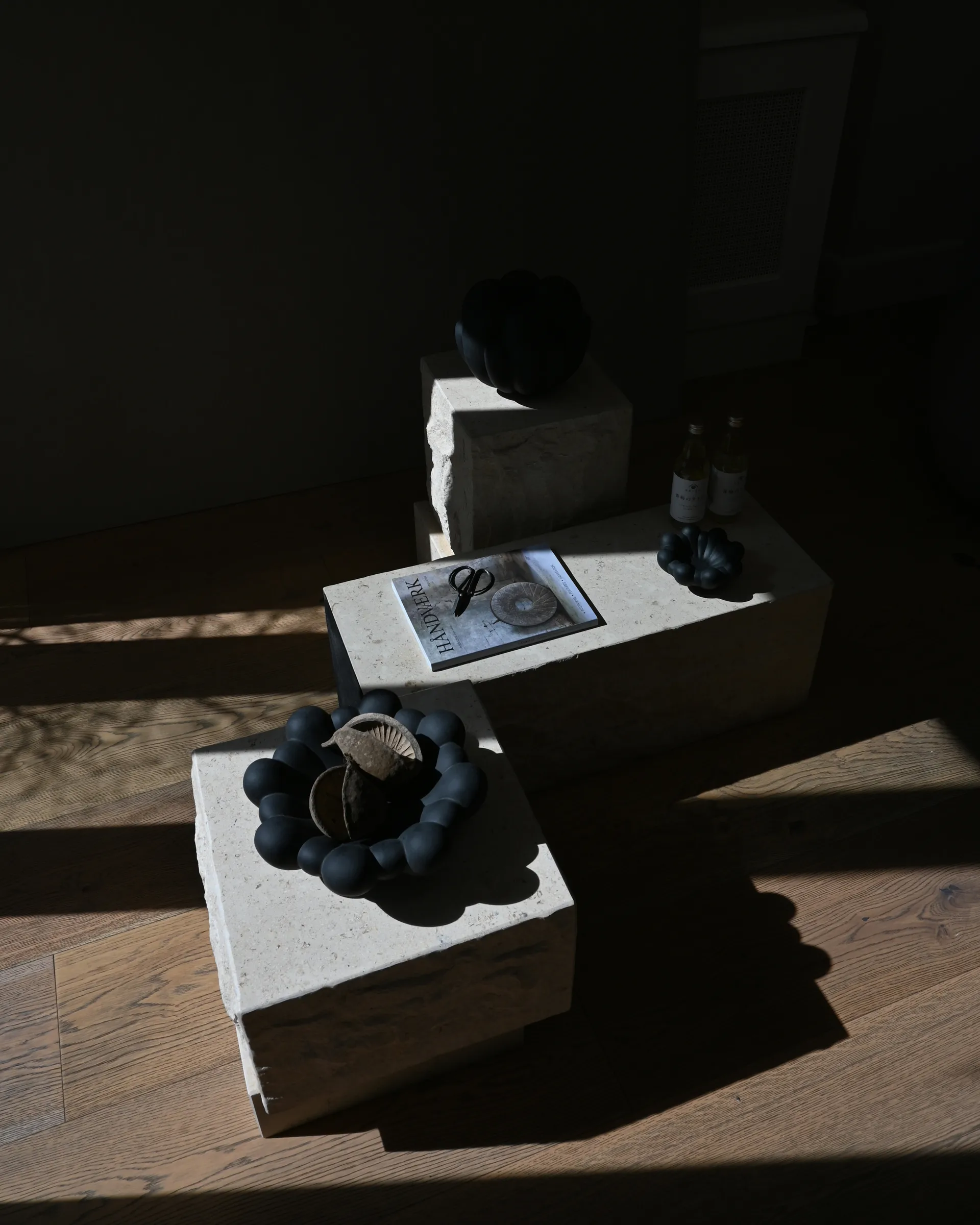 Bloom Tray skål medio Ø28,5 cm, Black 101 Copenhagen