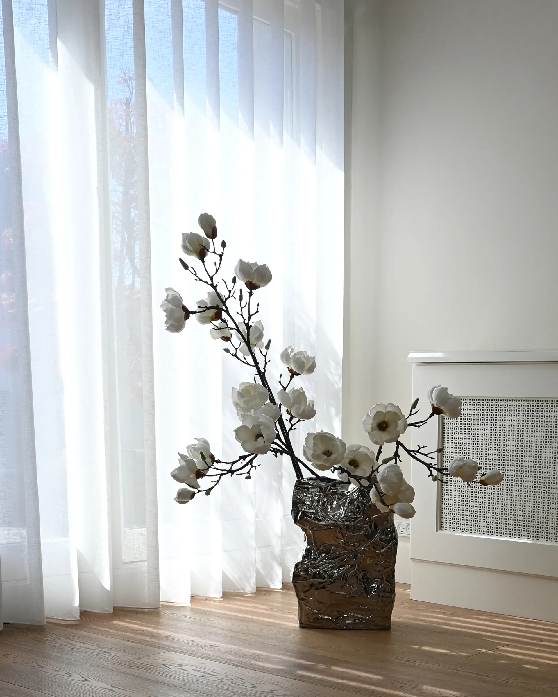 Kami vase big 49,5x35 cm, Chrome 101 Copenhagen