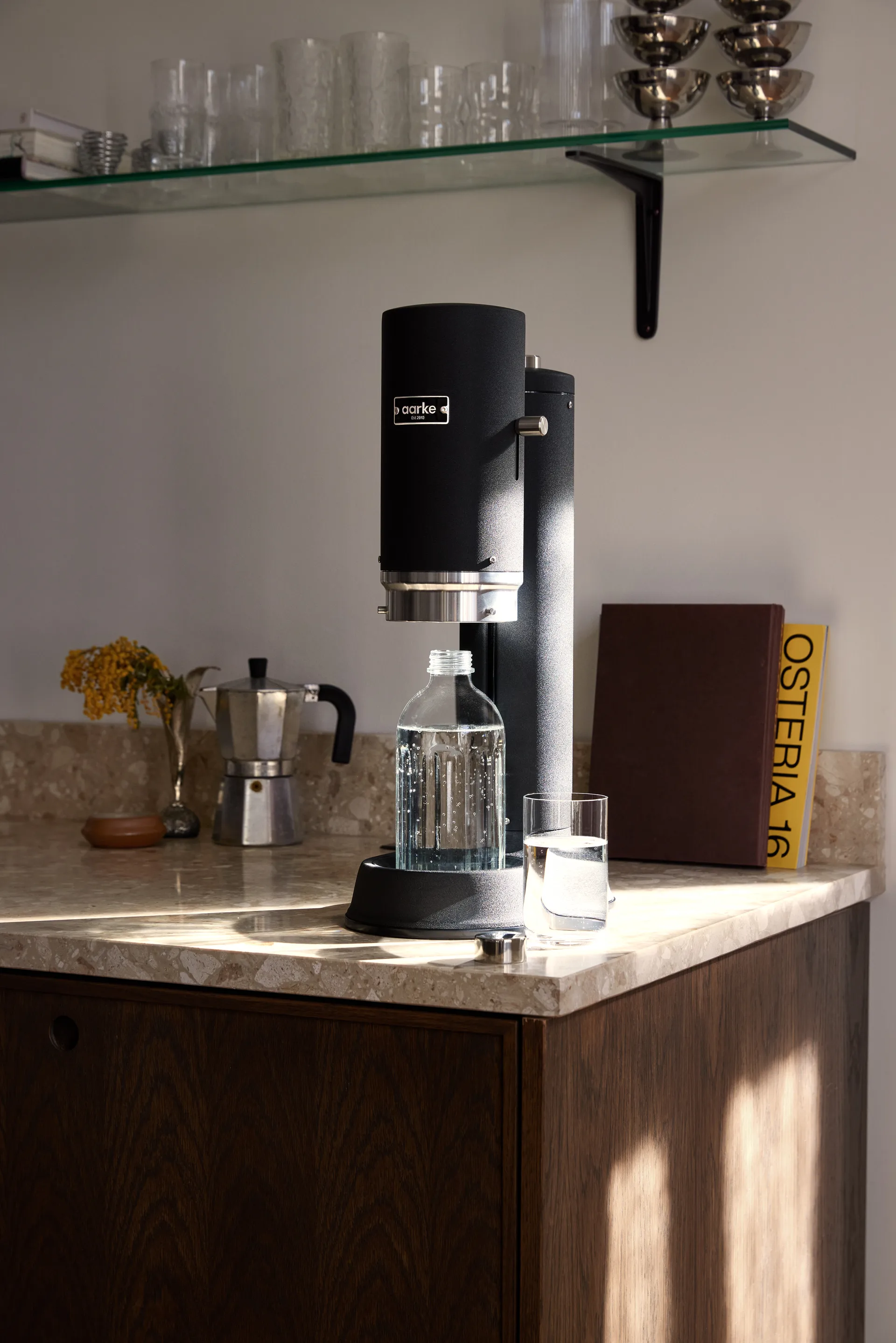 Carbonator Pro kullsyremaskin, Mattsvart Aarke