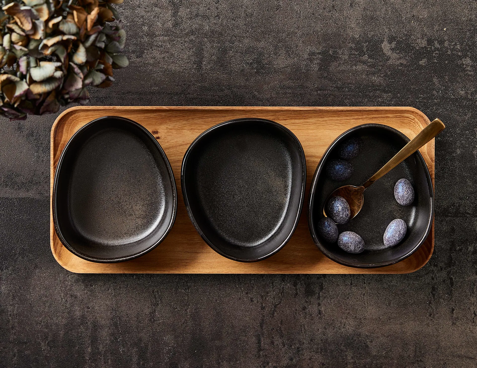 Raw Organic skålsett med trebrett, Titanium Black Aida