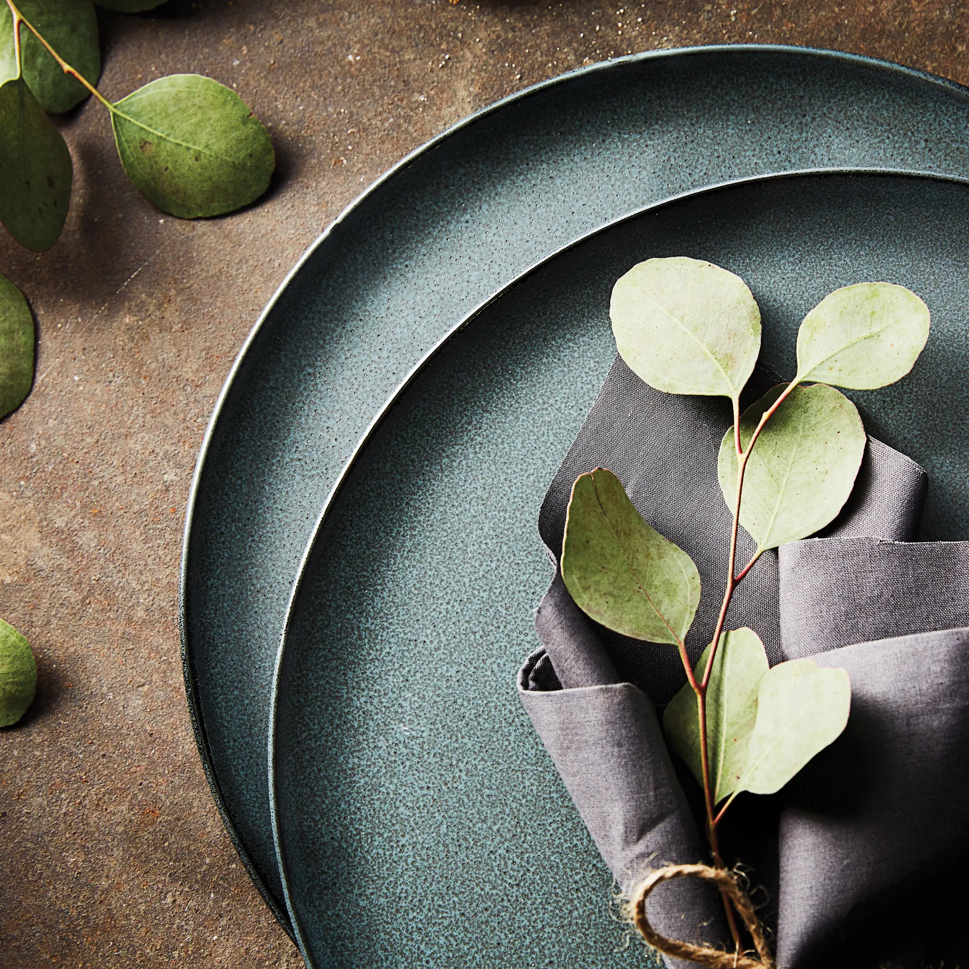 Raw tallerken Ø28 cm, Northern green Aida