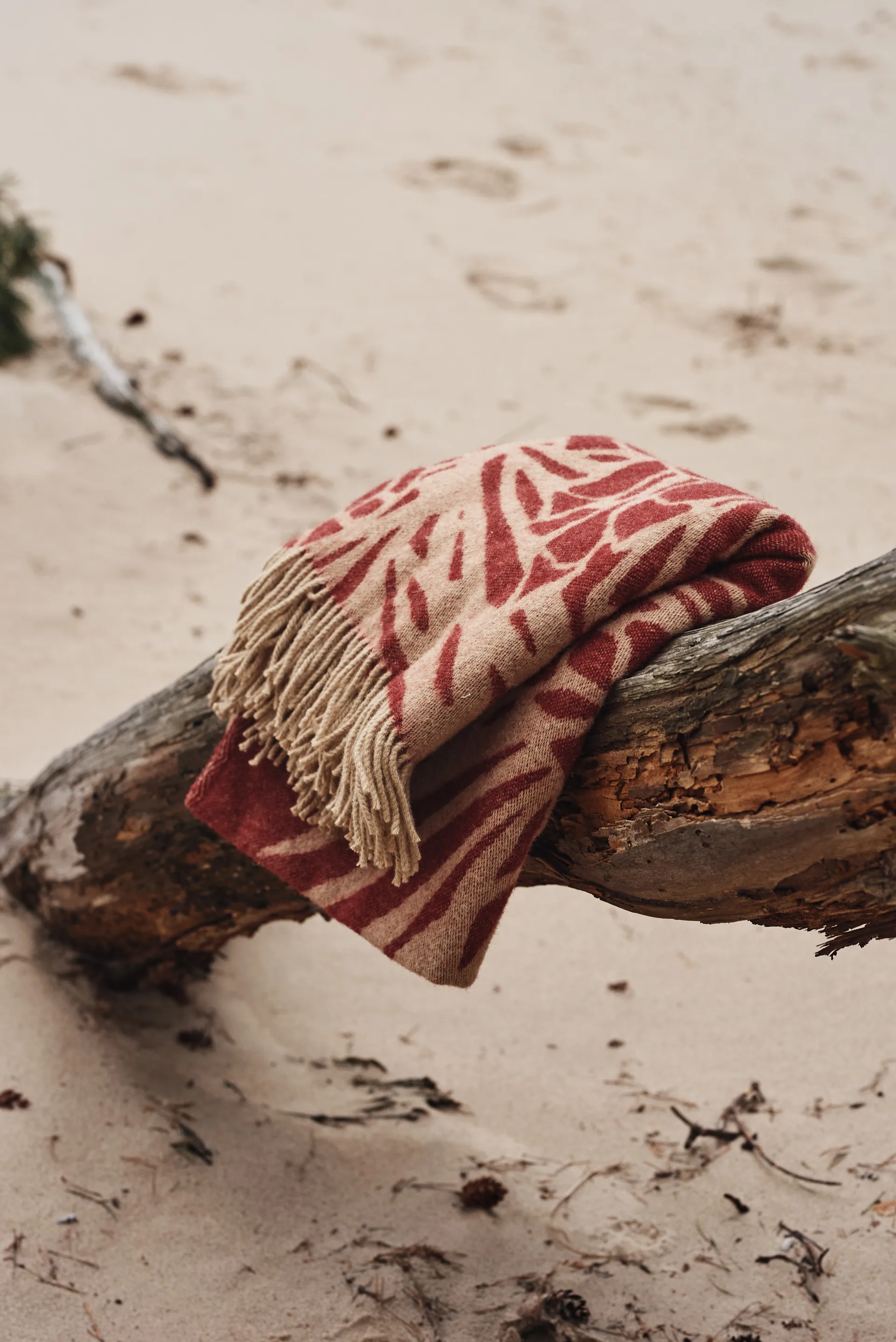 Kotteri pledd 130 x 170 cm, Vinrød-beige Almedahls