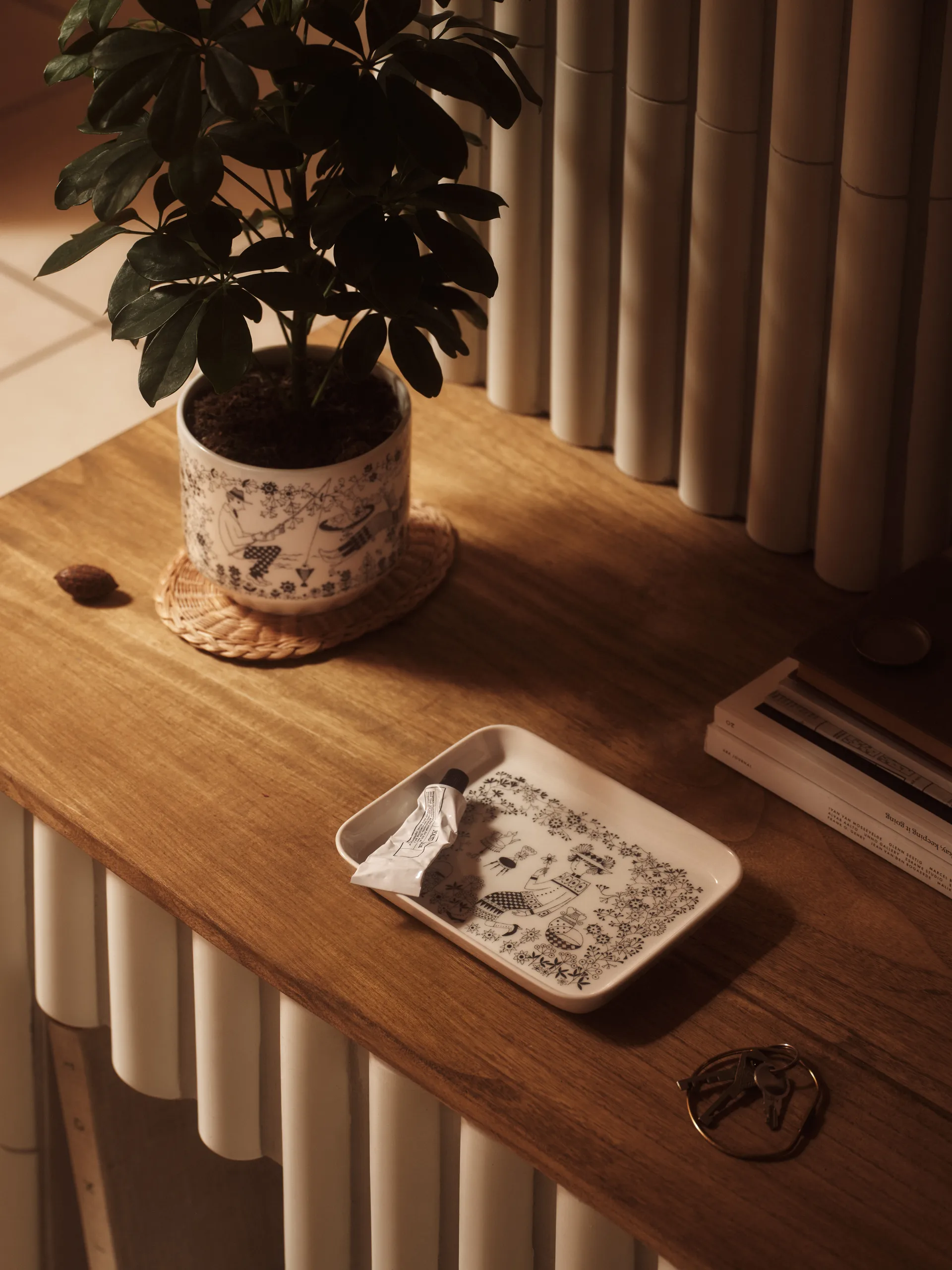 Emilia krukke Ø14 cm, Svart-hvit Arabia