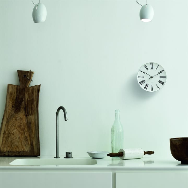 Arne Jacobsen Roman klokke, Diameter 16 cm Arne Jacobsen Clocks