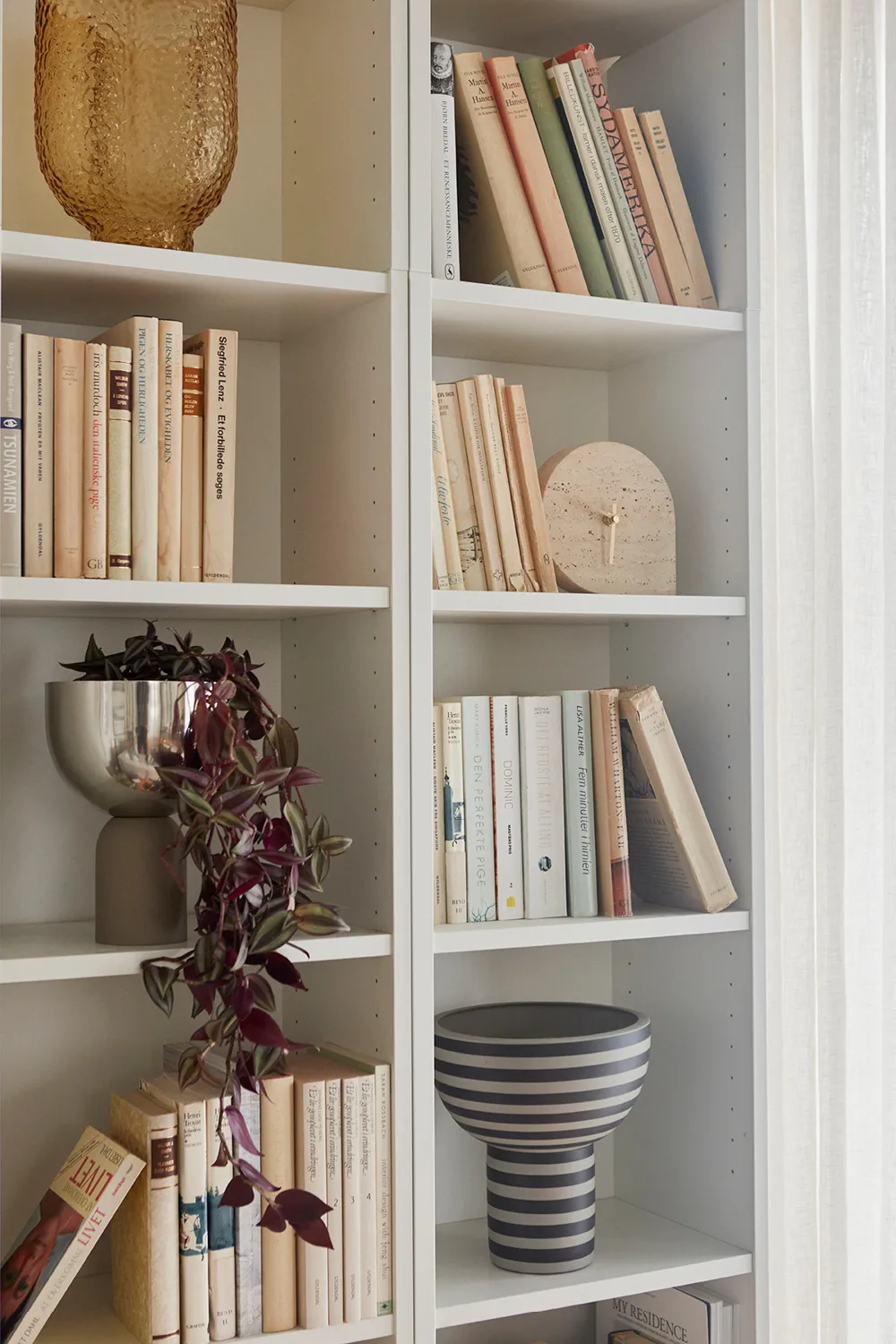 STILLA klokke 15,8 x 16 cm, Travertine AYTM