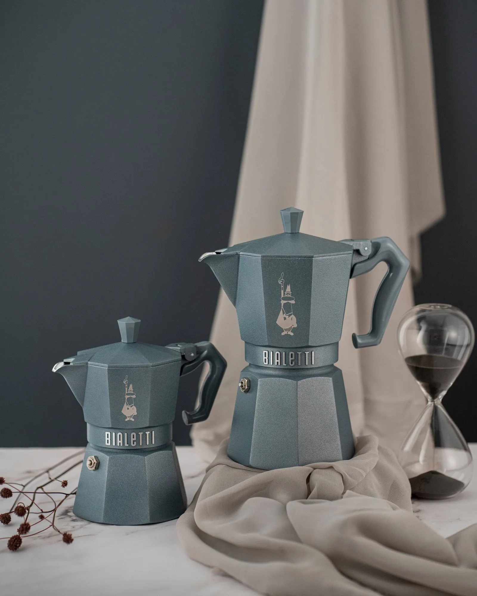 Bialetti eksklusiv mokkakanne induksjon, Grå, 6 kopper Bialetti