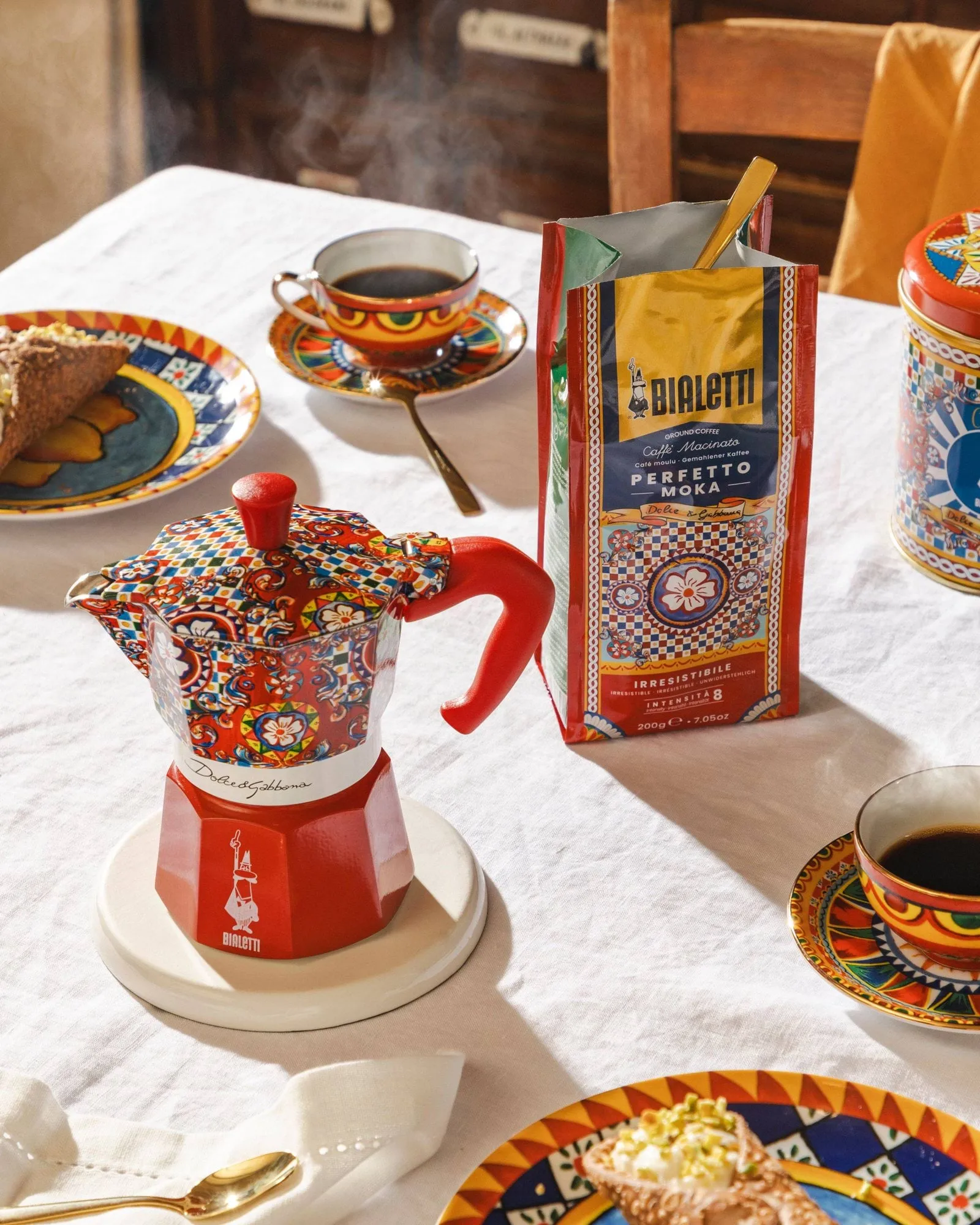 Bialetti x Dolce & Gabbana mokkakanne, Sicilian cart, 3 kopper Bialetti