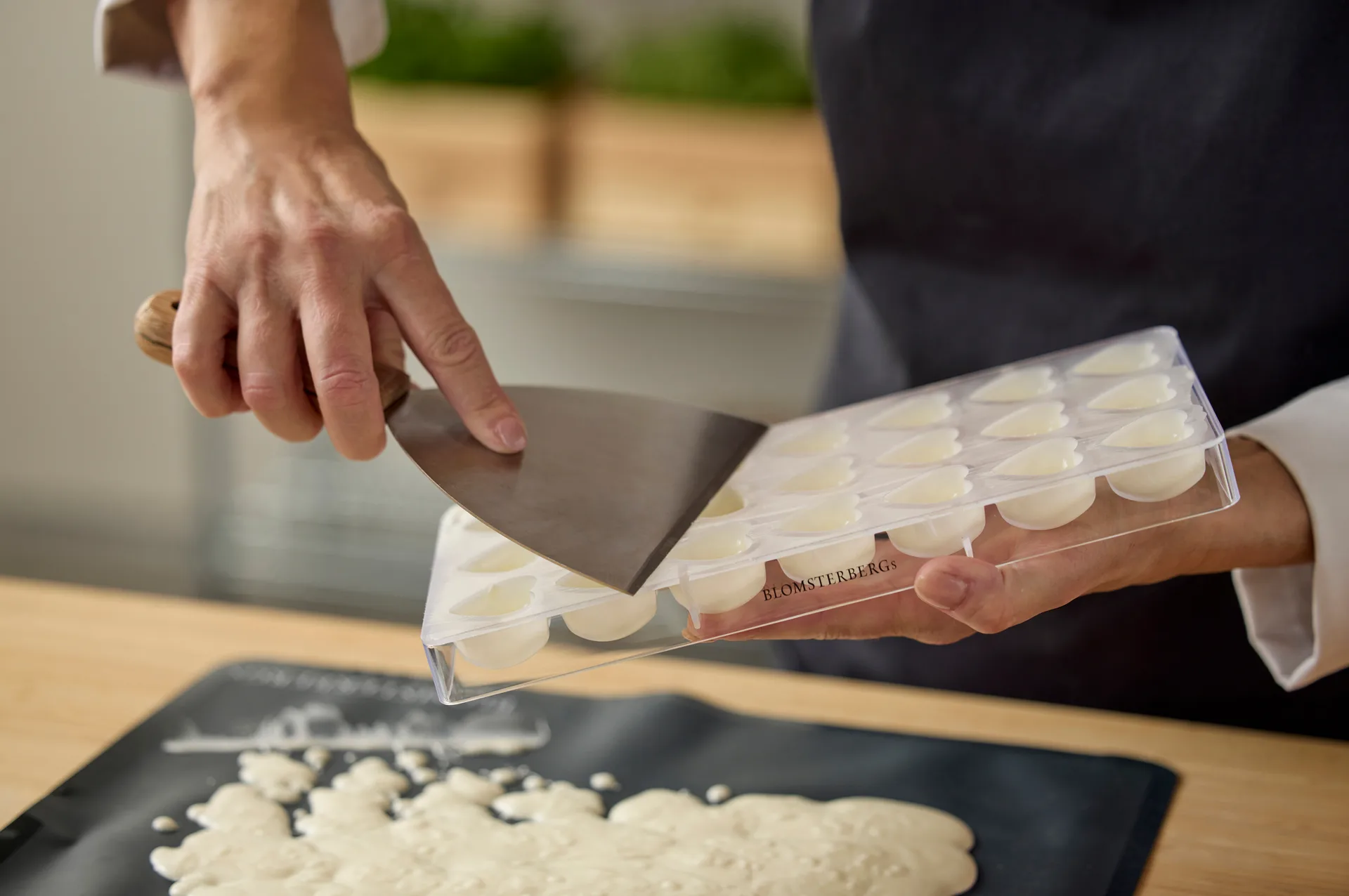 Blomsterberg sjokoladeskrape, Eik-rustfritt stål Blomsterbergs