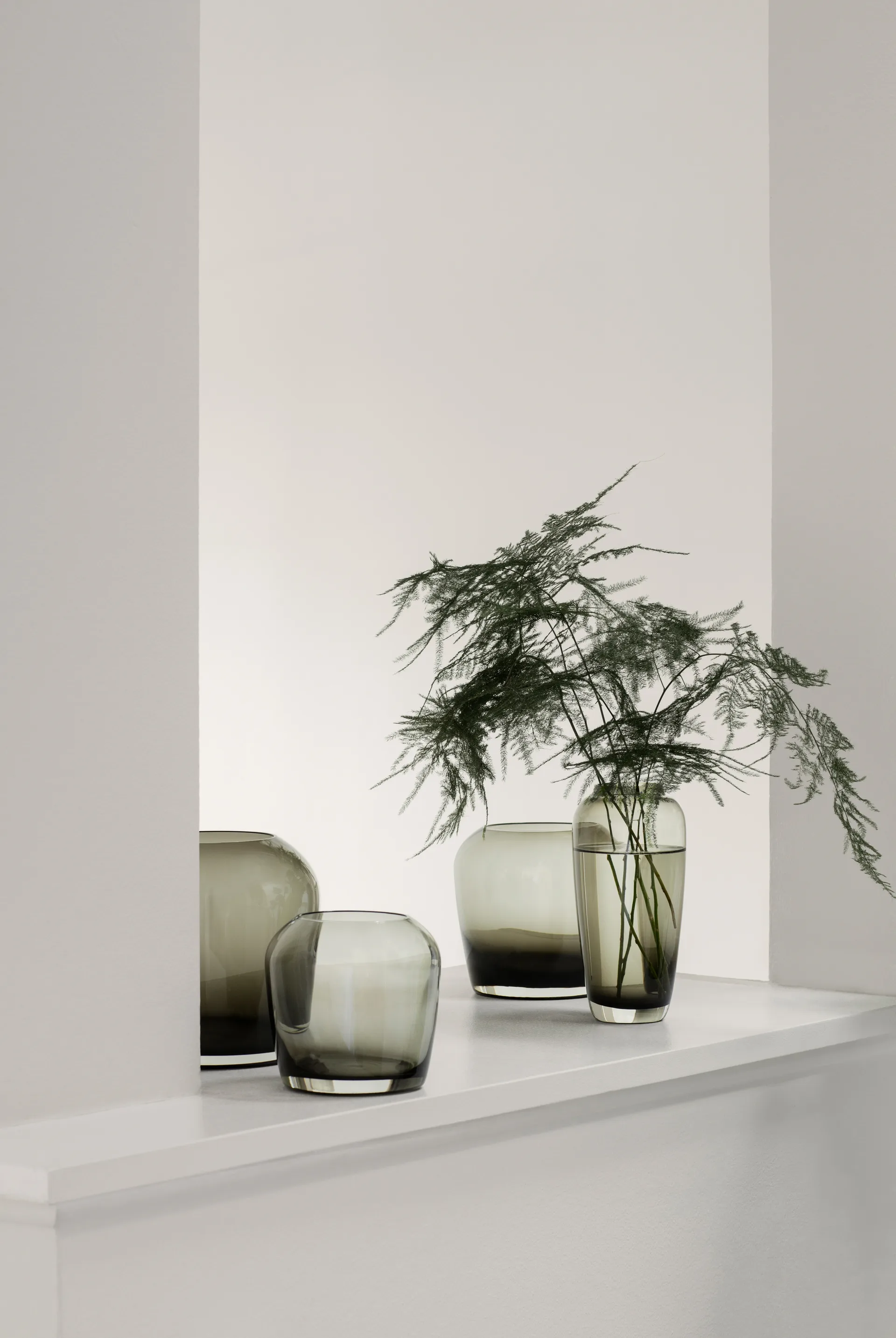 Leta vase 15 cm, Smoke blomus
