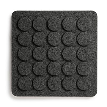 Dots firkantet gryteunderlag 20 x 20 cm - Svart - Born In Sweden