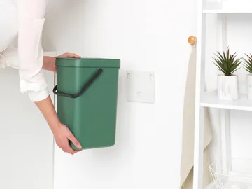 Avfallsbøtte Sort & Go 12 L - Fir Green - Brabantia