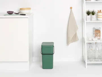 Avfallsbøtte Sort & Go 16L - Fir Green - Brabantia