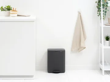 Bo pedalbøtte 12 l - Mineral Infinite Grey - Brabantia