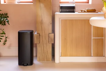 Bo pedalbøtte 30 L - Matt Black - Brabantia