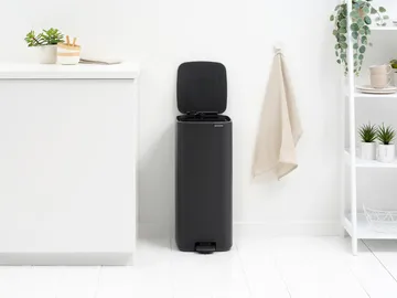 Bo pedalbøtte 30 L - Mineral Infinite Grey - Brabantia