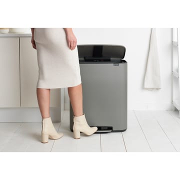 Bo pedalbøtte 60 L - Mineral concrete grey - Brabantia