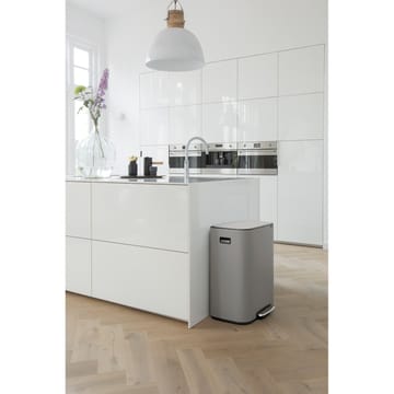 Bo pedalbøtte 60 L - Mineral concrete grey - Brabantia