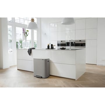 Bo pedalbøtte 60 L - Mineral concrete grey - Brabantia