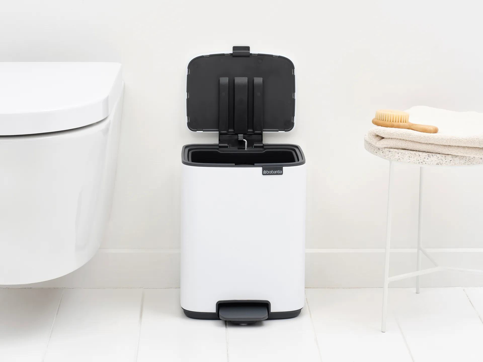 Bo pedalbøtte 7 l, White Brabantia