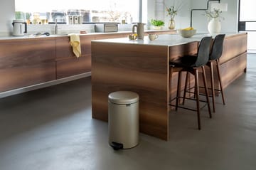 New Icon pedalbøtte 20 liter - Metallic Gold - Brabantia