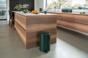 New Icon pedalbøtte 20 liter - Pine green - Brabantia