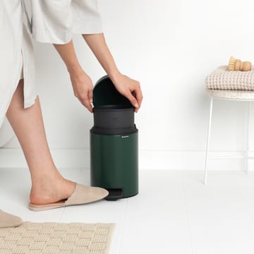 New Icon pedalbøtte 3 liter - Pine green - Brabantia