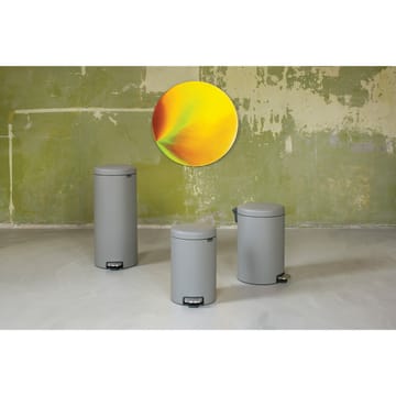 New Icon pedalbøtte 30 liter - Mineral concrete grey - Brabantia