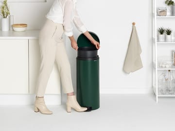 New Icon pedalbøtte 30 liter - Pine green - Brabantia