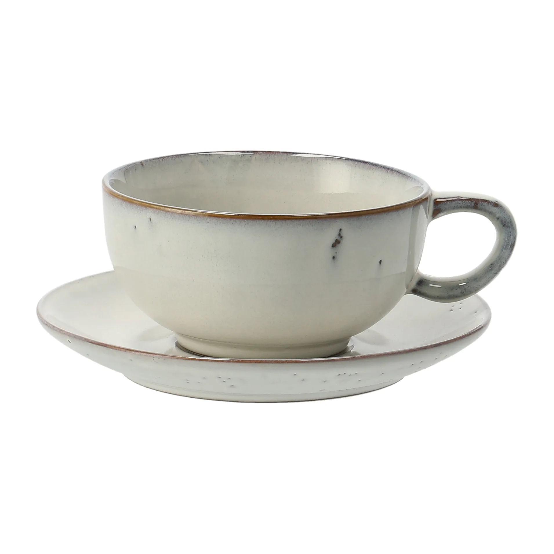 Nordic Sand tekopp med fat, 5,8 cm Broste Copenhagen
