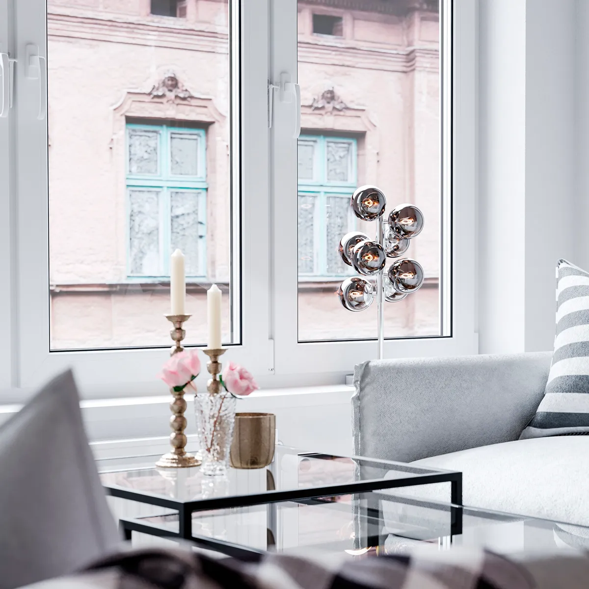 Splendor bordlampe, Krom-røyket grå By Rydéns