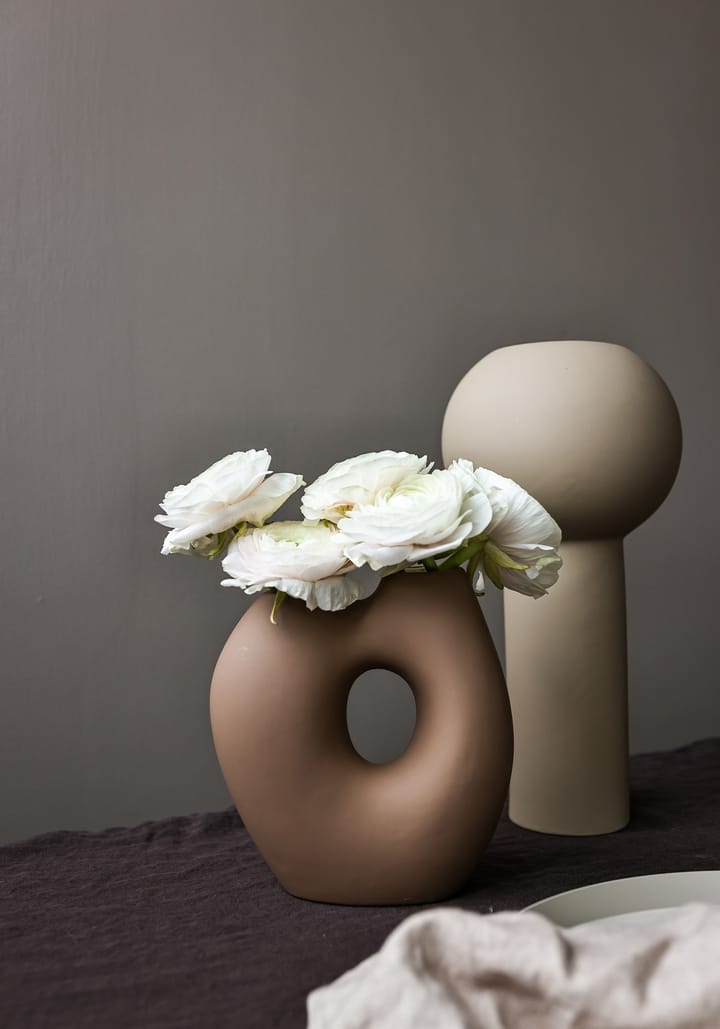 Frodig vase 20 cm, Hazelnut Cooee Design