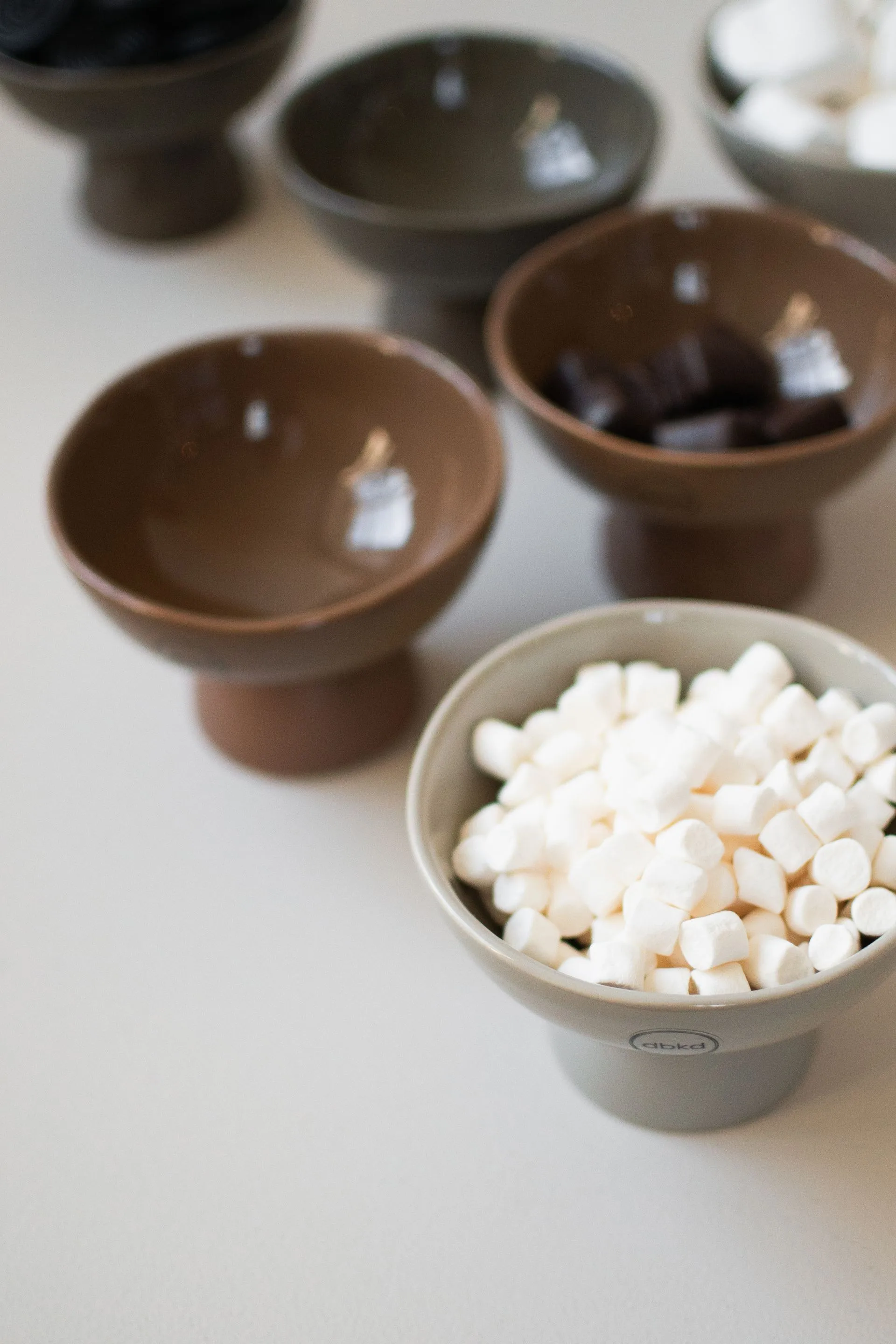 Base Dome skål S Ø12 cm, Nougat DBKD