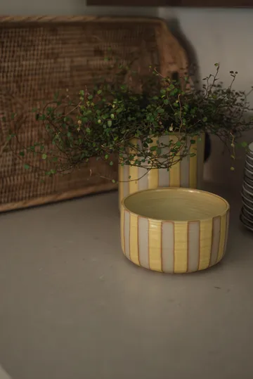 Line dekorasjonsskål Ø16 cm - Yellow - DBKD