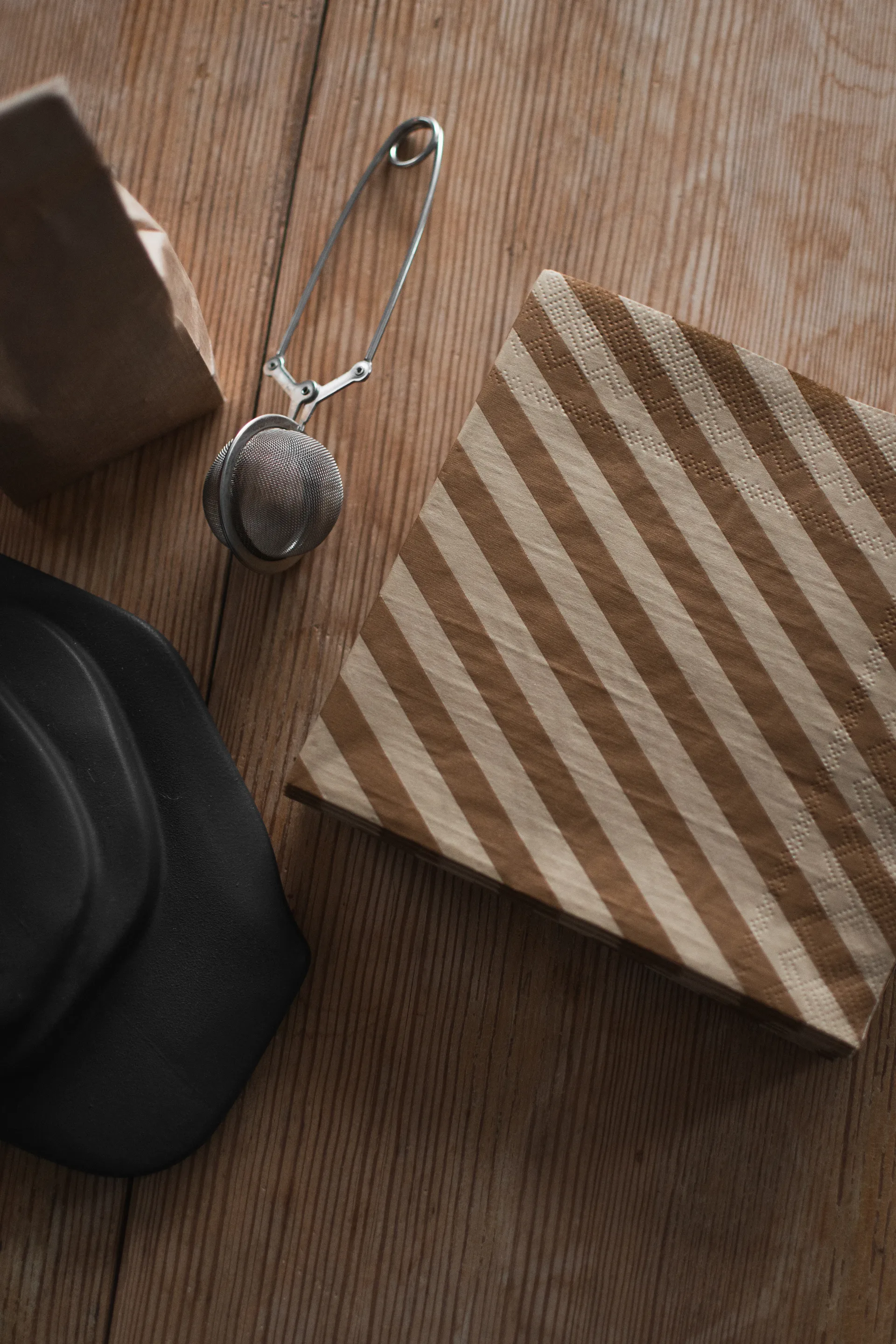 Stripe papirserviett 33x33 cm 20-pakn., Nougat DBKD