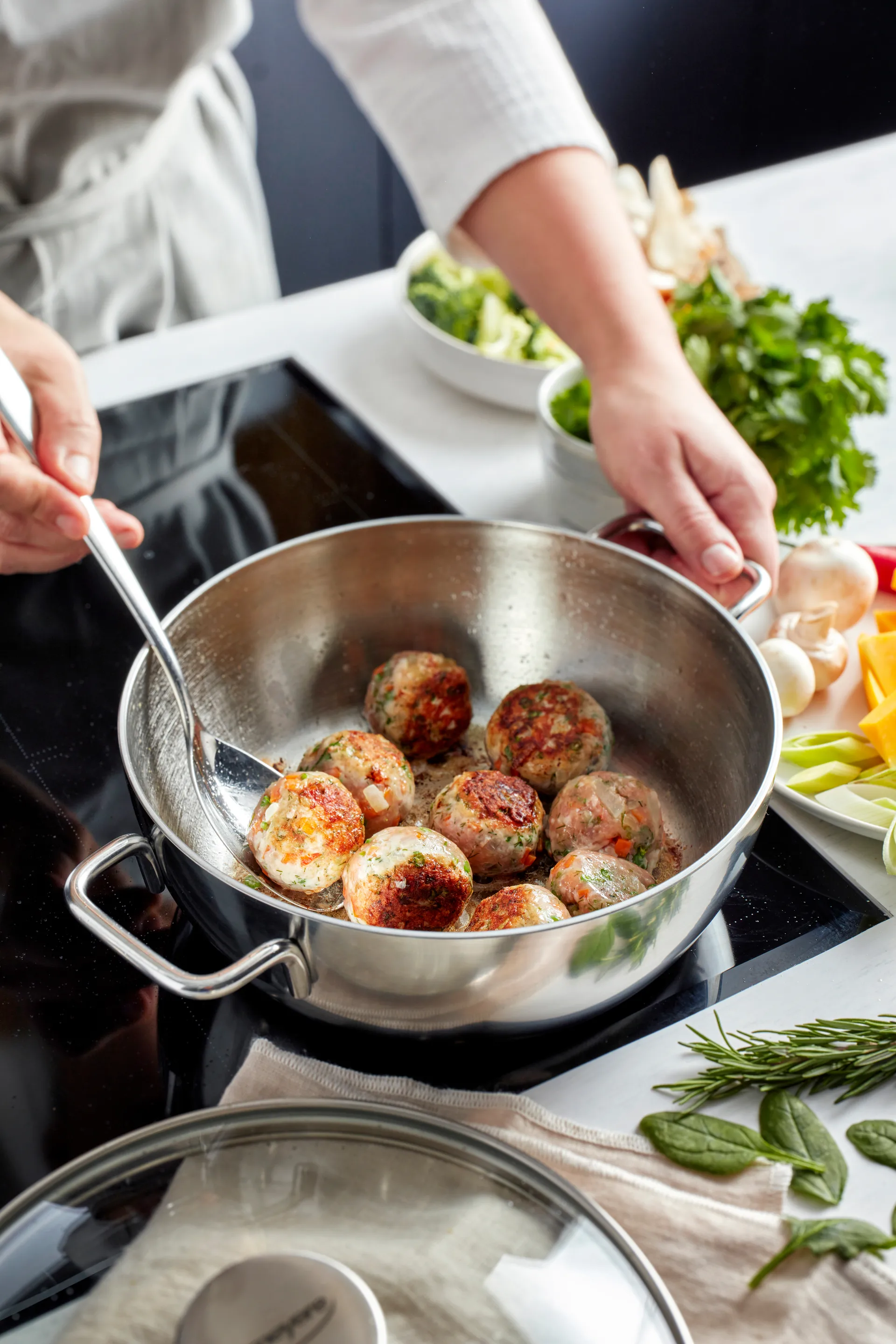 Demeyere Apollo 7 serveringspanne rustfritt stål, 3,3 L Demeyere