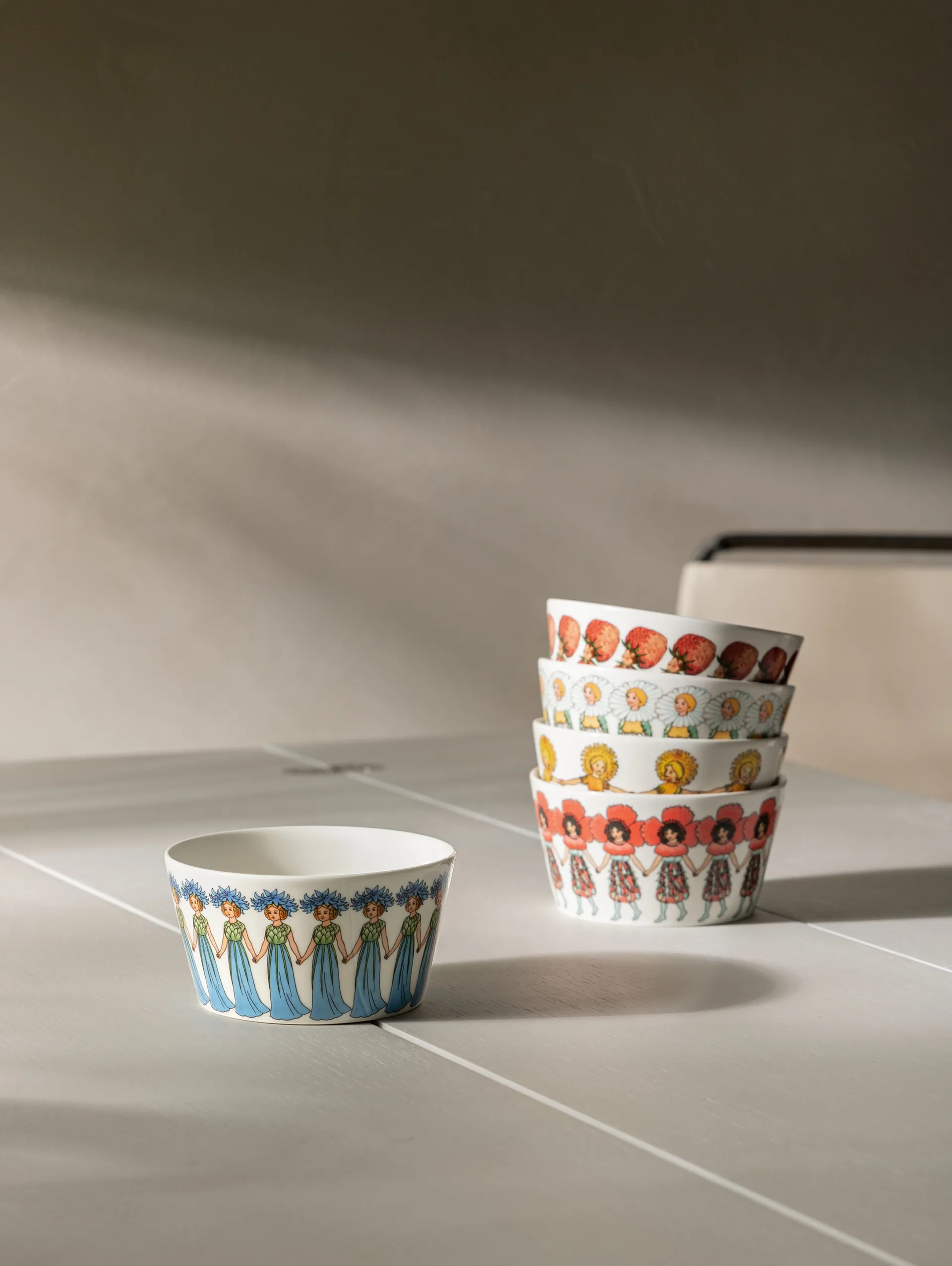 Familjen Jordgbær bolle, 50 cl Design House Stockholm