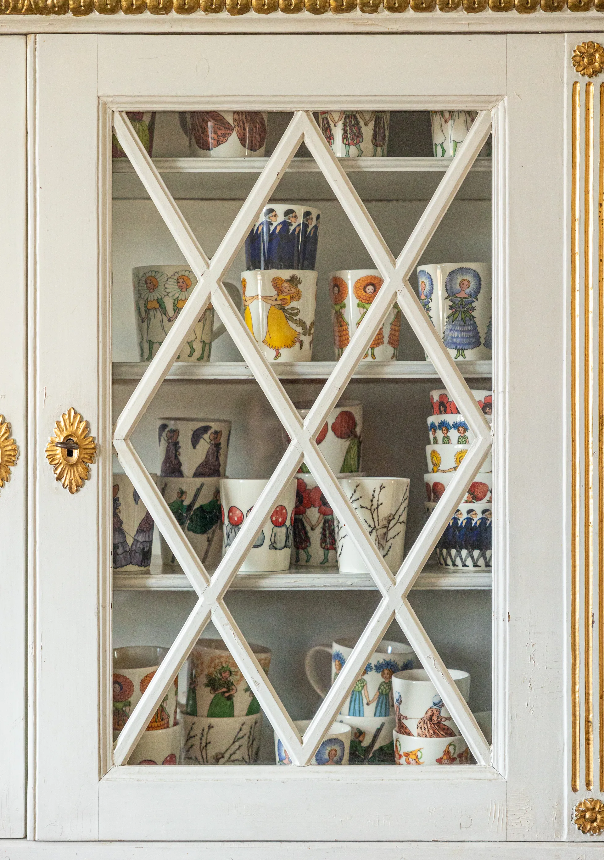 Mrs Beetroot kopp, 28 cl, med hank Design House Stockholm