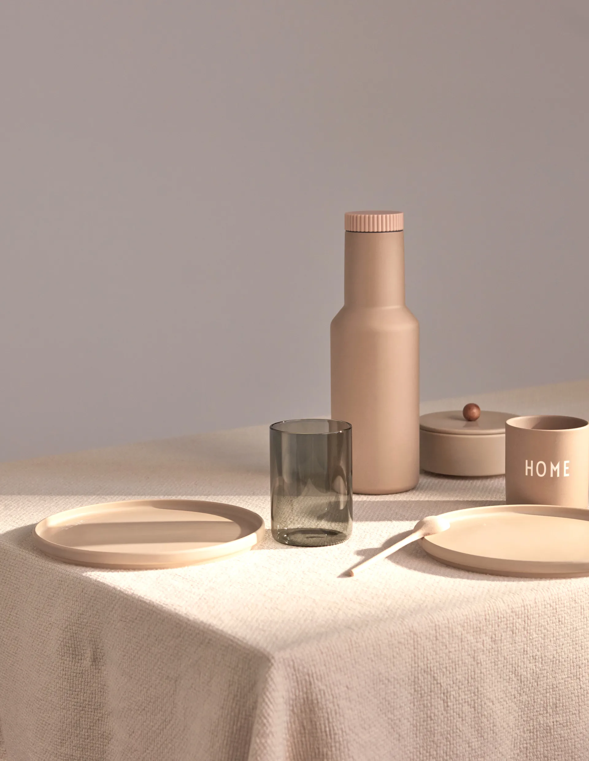 Design Letters termoskaraffel tube 1 L, Beige Design Letters