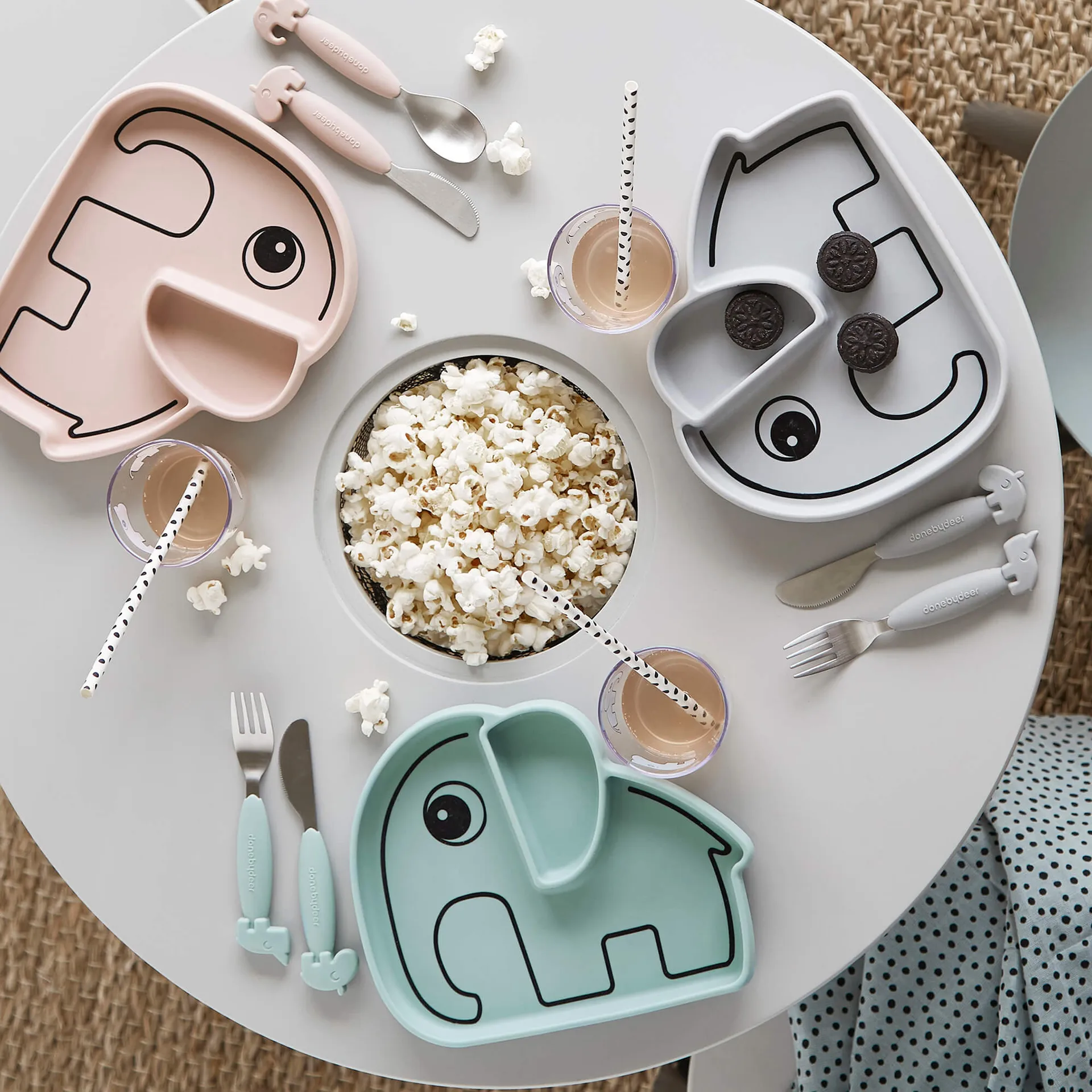 Elphee Stick&Stay barnetallerken 17x20 cm, Powder Done by deer