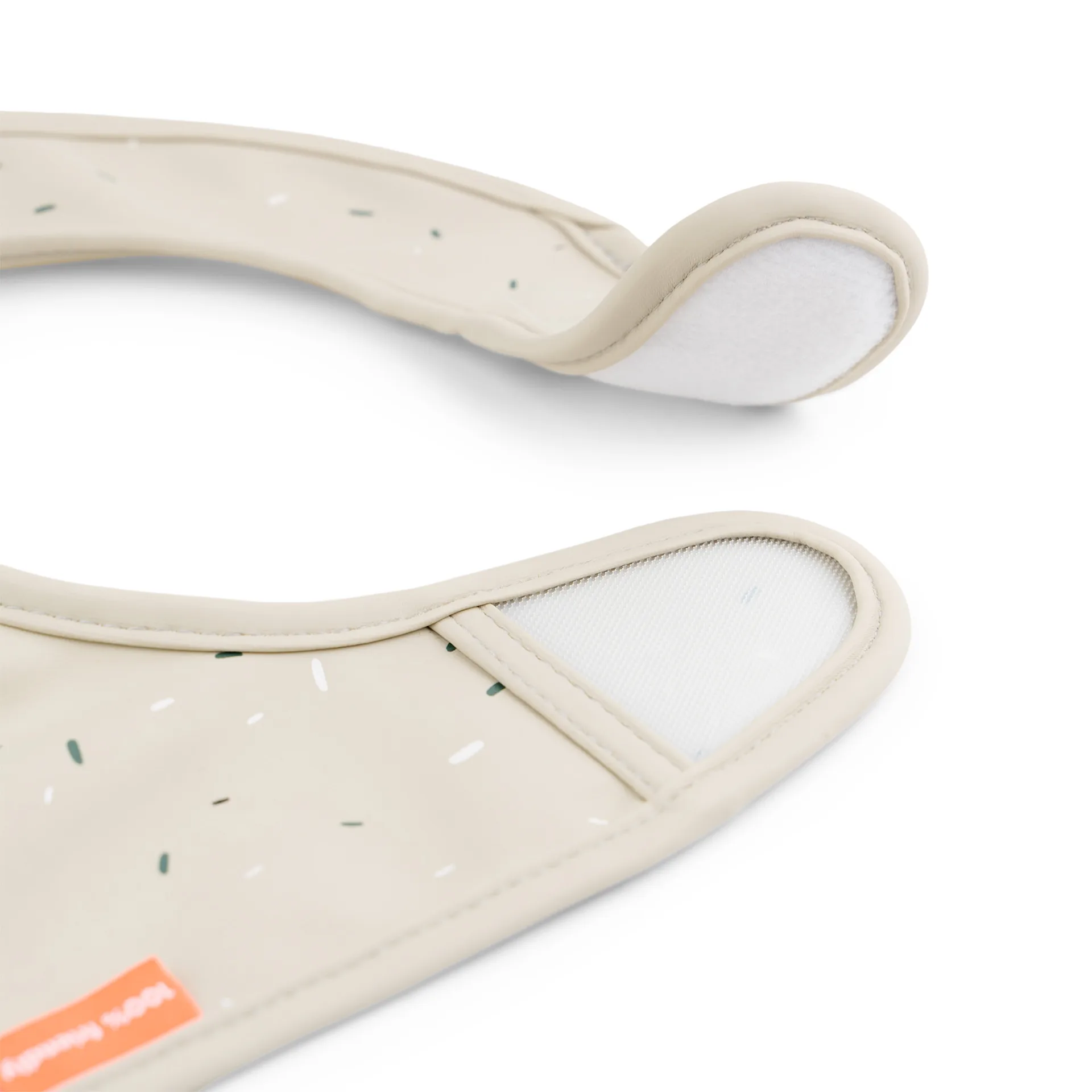 Lalee smekke med borrelås 2-pk, Sand Done by deer