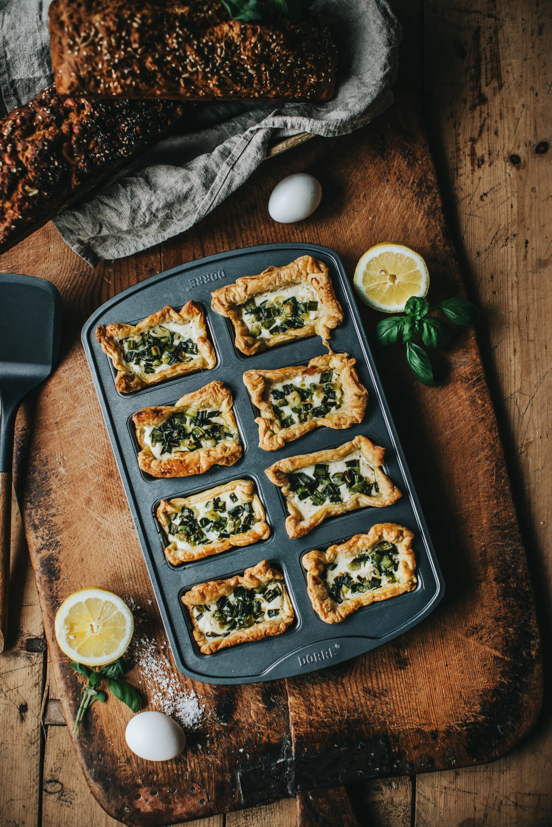 Karabo mini brødform 8 former, 39,4×25,4×4 cm Dorre