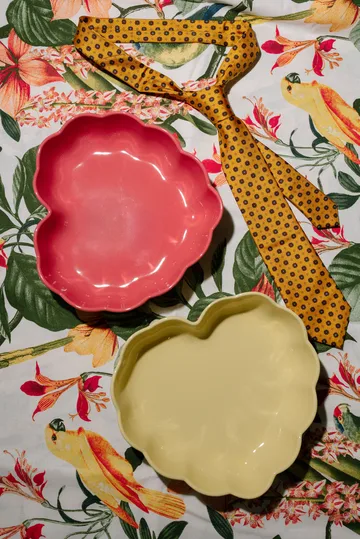 Emile Henry Madeleine hjerteform - Bubbelgum - Emile Henry