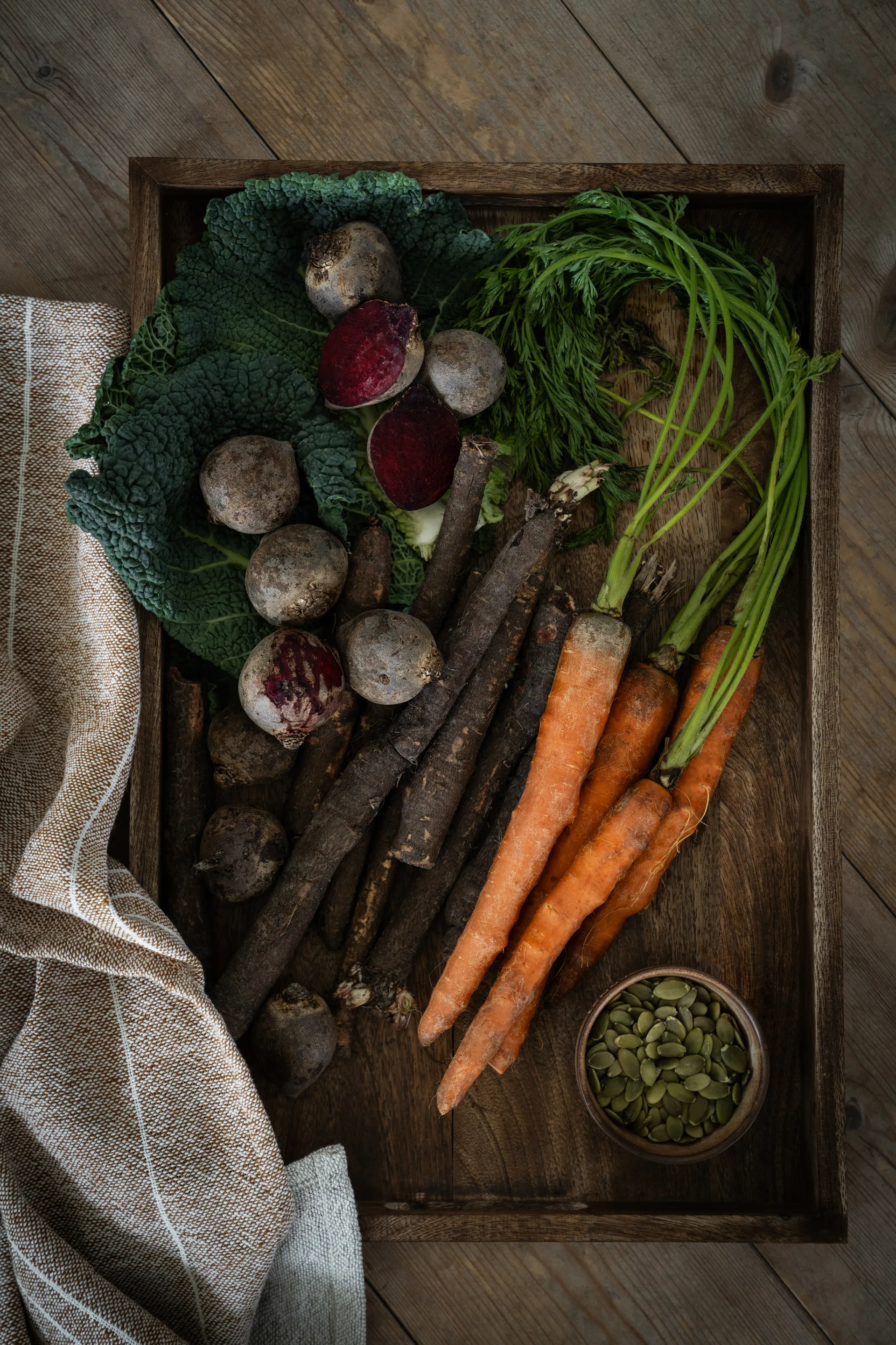 Ernst serveringsbrett 30x45 cm, Mørkebrun ERNST