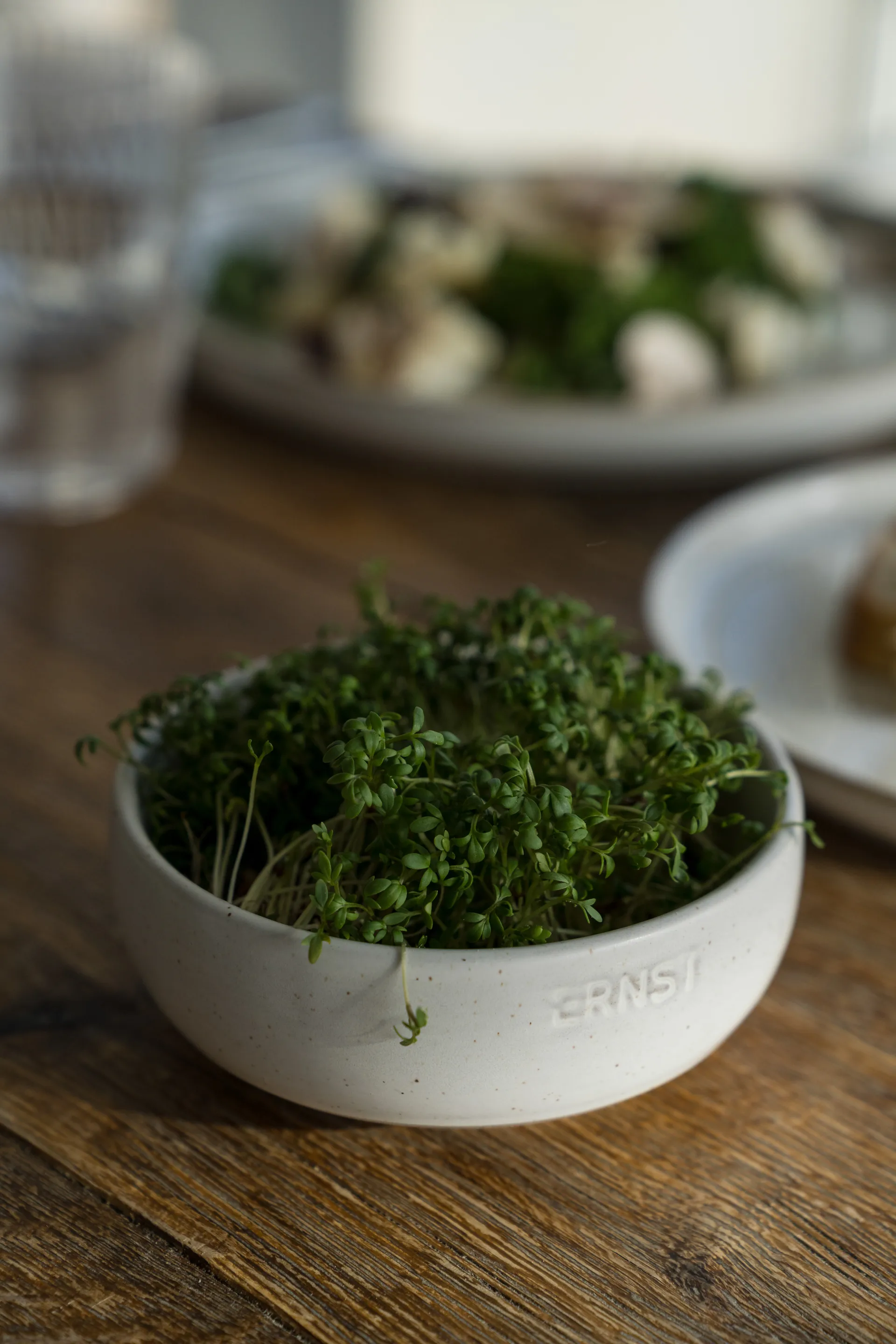 Ernst skål, Hvit-natur bunn, Ø11 cm ERNST