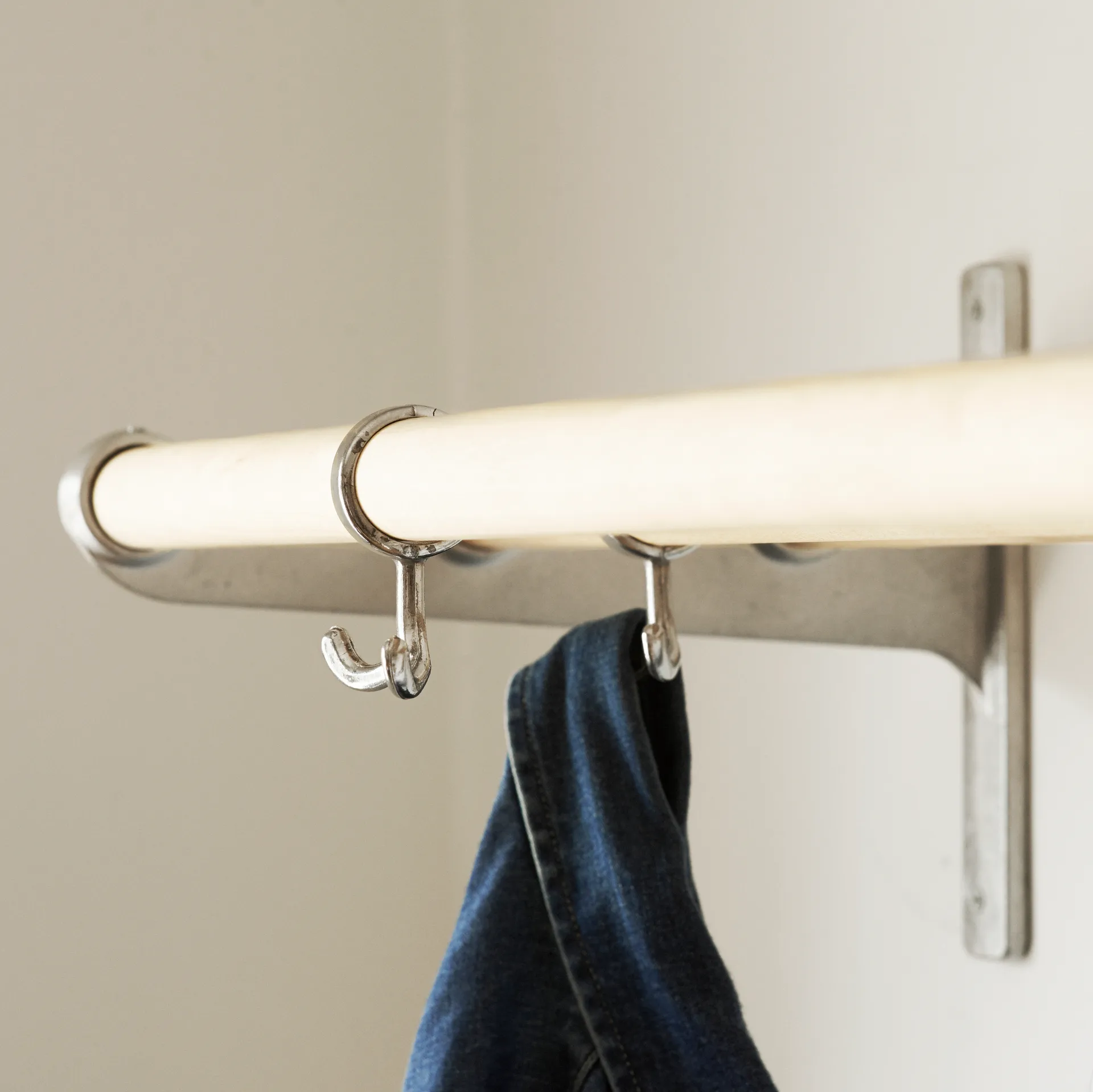 Nostalgi knagg 2-stk., aluminium Essem Design