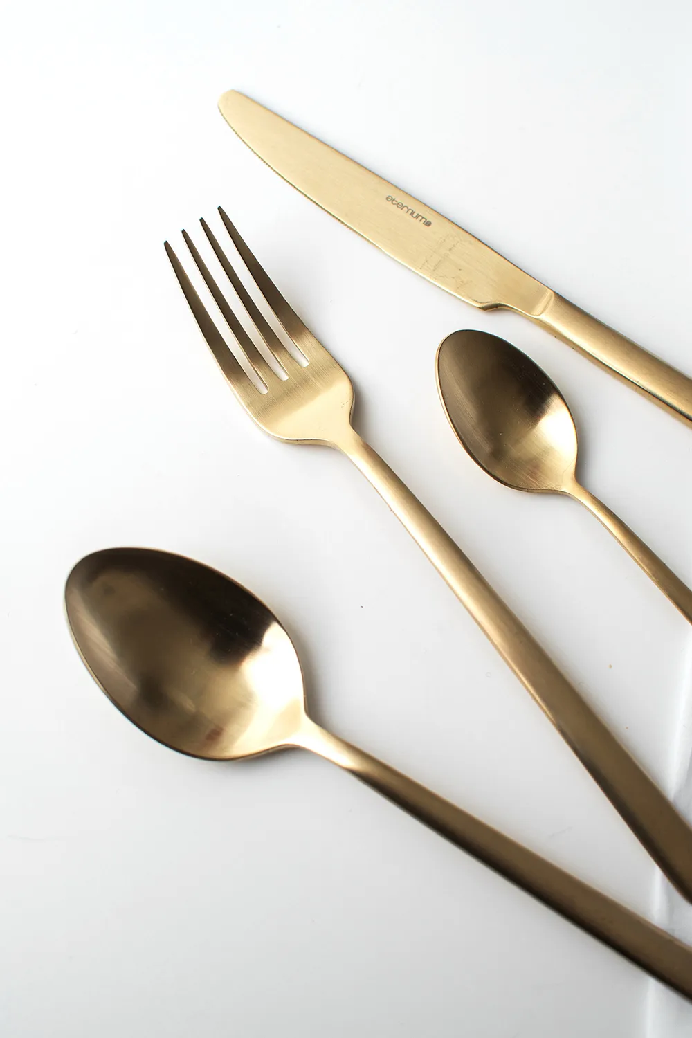 Eternum Nardo bestikksett 16 deler, Champagne Eternum