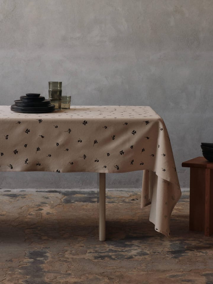 Baies bordduk 150x240 cm, Natural-dark chocolate Ferm Living