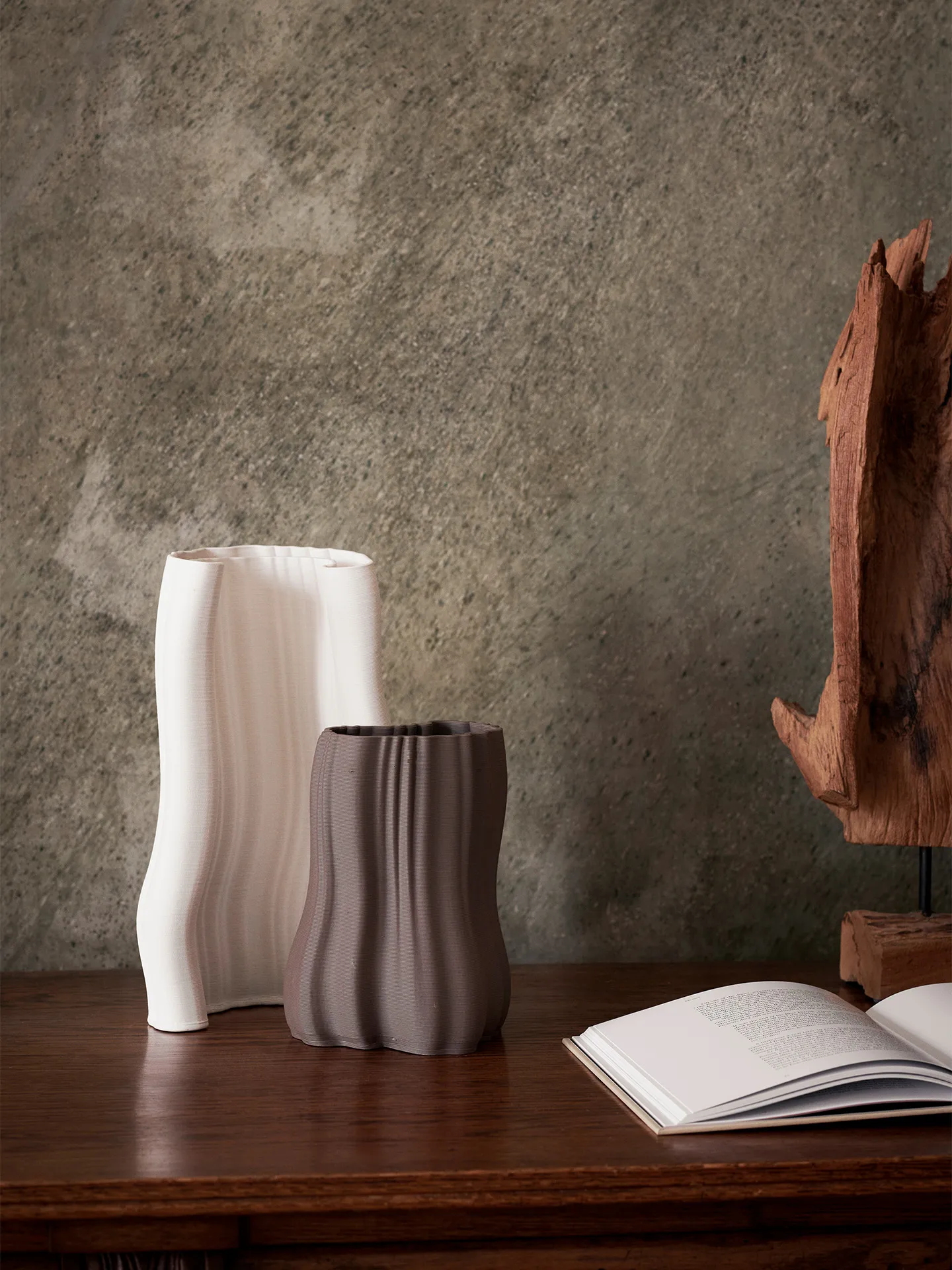 Moire vase 20 cm, Anthracite Ferm Living