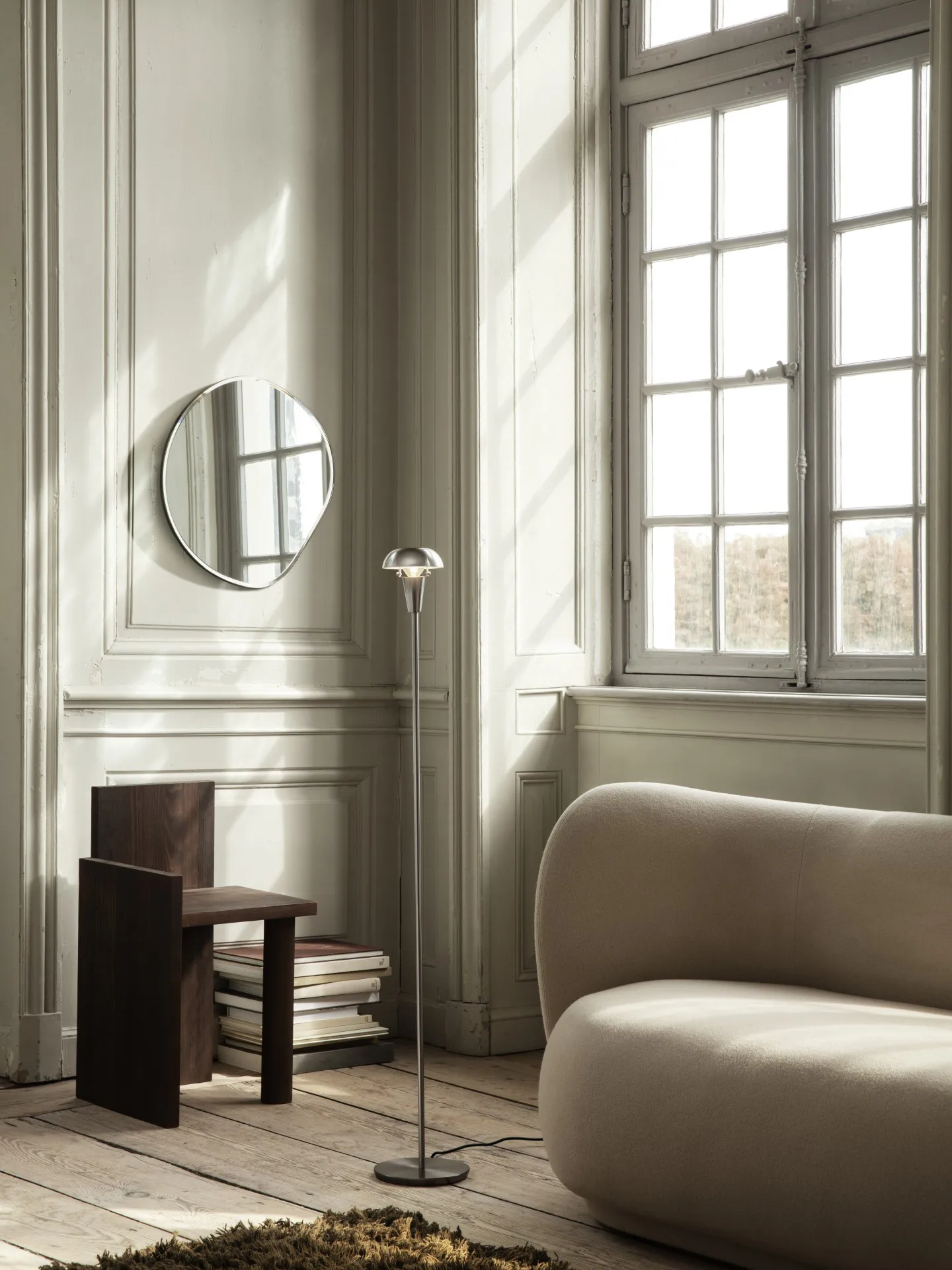 Pond speil, Small dark chrome Ferm Living